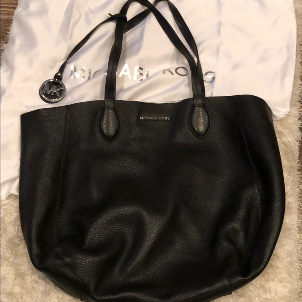 Michael Kors reversible black leather bag